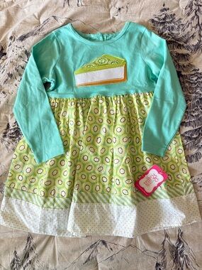 Ricrac & Ruffles Kiwi Pie Dress. NWT. Sz 4